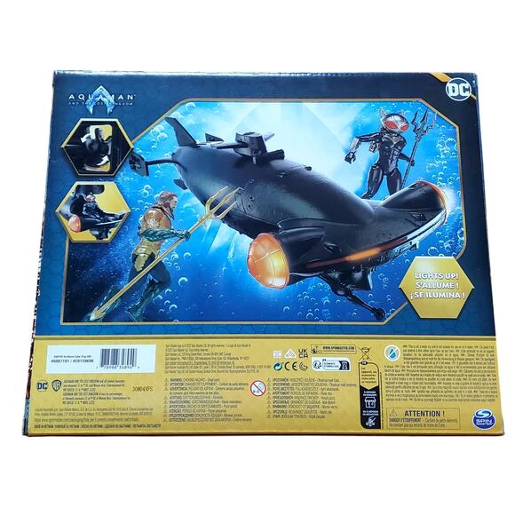 DC Comics Aquaman vs Black Manta Action Figure Battle Set with Submarine - Picture 2 of 3